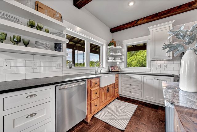 8770 Spanker Creek Road, Bentonville, AR 72712