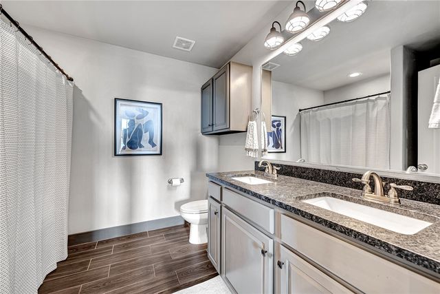 8770 Spanker Creek Road, Bentonville, AR 72712