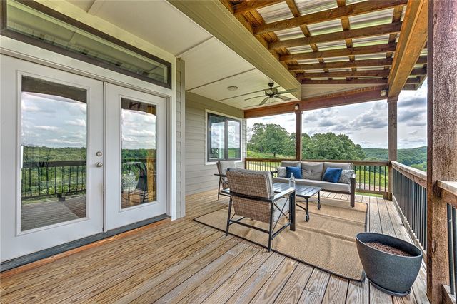 8770 Spanker Creek Road, Bentonville, AR 72712