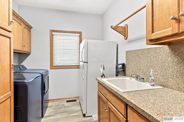 14016 Browne Circle, Omaha, NE 68164