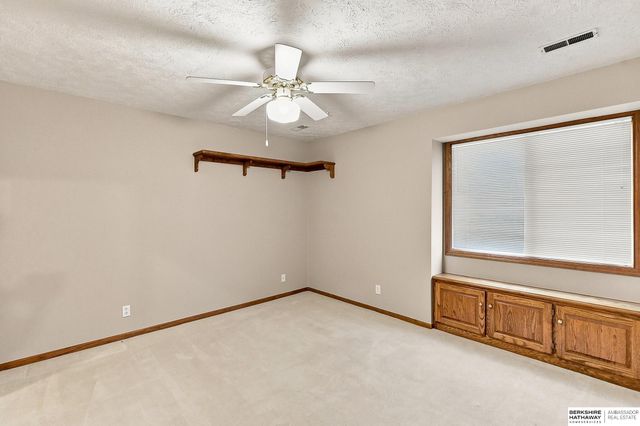14016 Browne Circle, Omaha, NE 68164