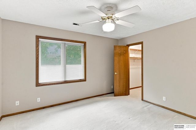 14016 Browne Circle, Omaha, NE 68164