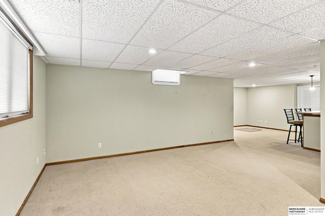 14016 Browne Circle, Omaha, NE 68164