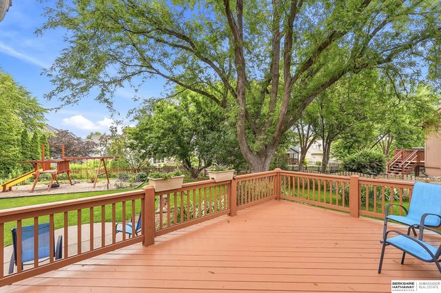 14016 Browne Circle, Omaha, NE 68164
