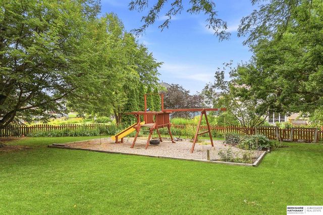 14016 Browne Circle, Omaha, NE 68164
