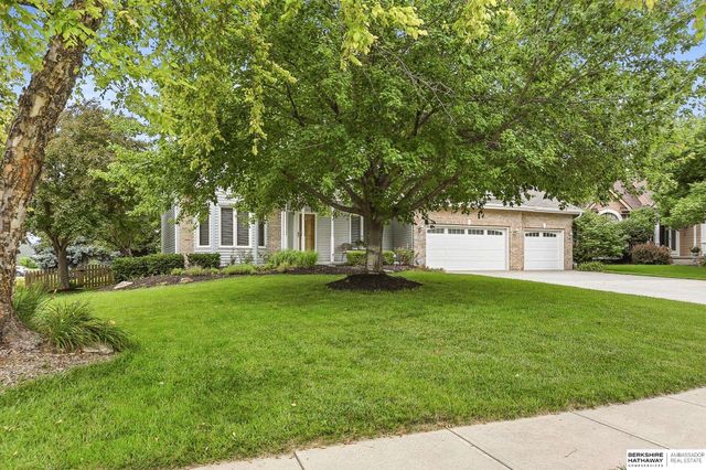 14016 Browne Circle, Omaha, NE 68164