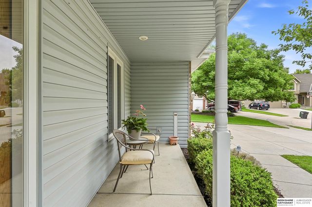 14016 Browne Circle, Omaha, NE 68164