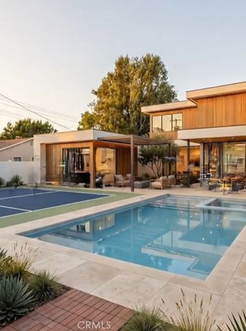 5710 Cantaloupe, Valley Glen, CA 91401