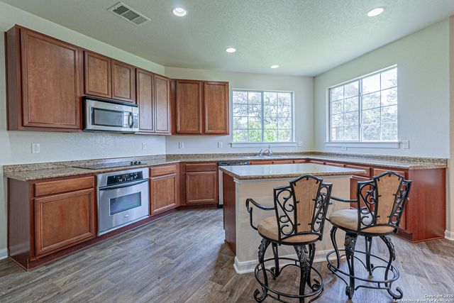 4807 Bending Grv, San Antonio, TX 78259