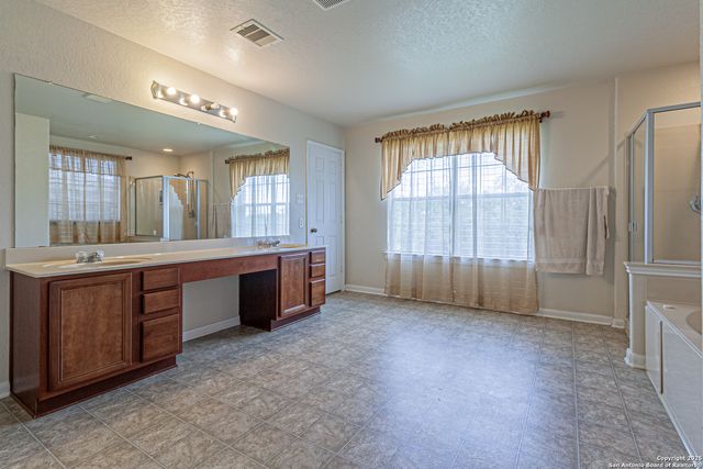 4807 Bending Grv, San Antonio, TX 78259