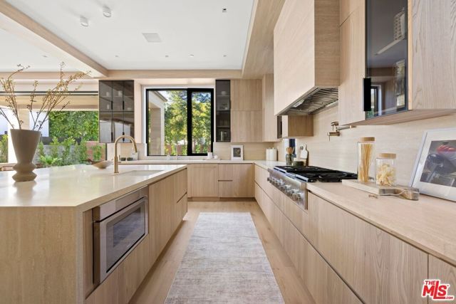 3022 Patricia Avenue, Los Angeles, CA 90064