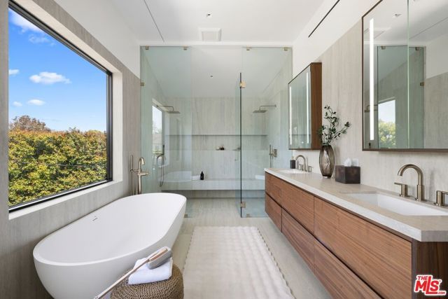 3022 Patricia Avenue, Los Angeles, CA 90064