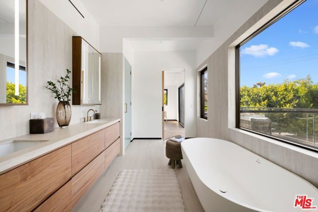 3022 Patricia Avenue, Los Angeles, CA 90064