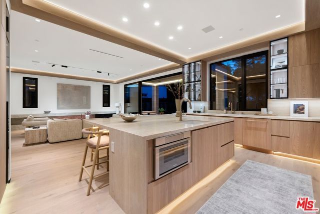 3022 Patricia Avenue, Los Angeles, CA 90064