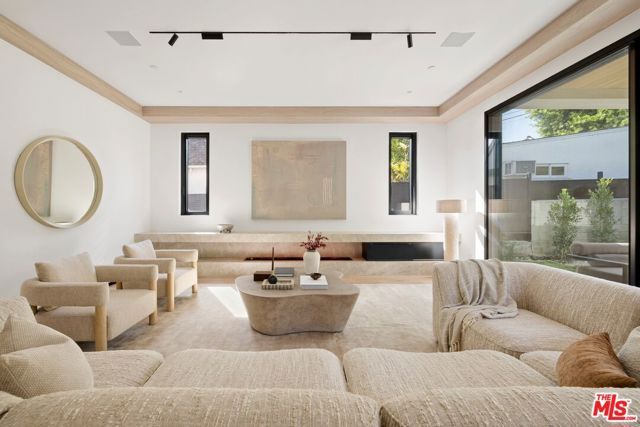 3022 Patricia Avenue, Los Angeles, CA 90064