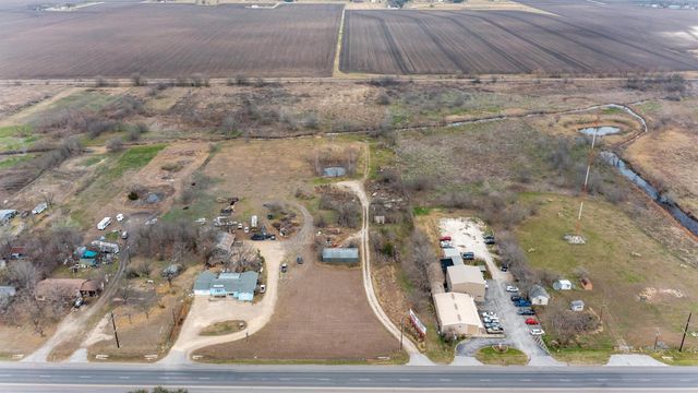 3101 S Hwy 95, Taylor, TX 76574