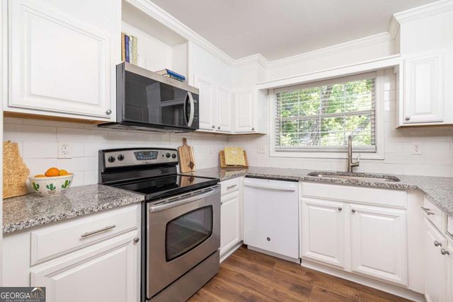 311 Peachtree Hills Avenue NE 12F, Atlanta, GA 30305