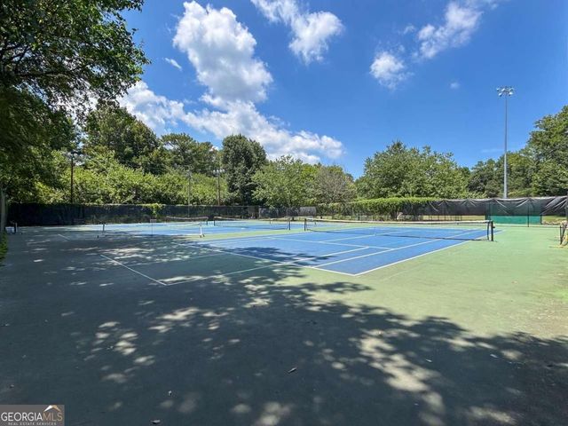 311 Peachtree Hills Avenue NE 12F, Atlanta, GA 30305