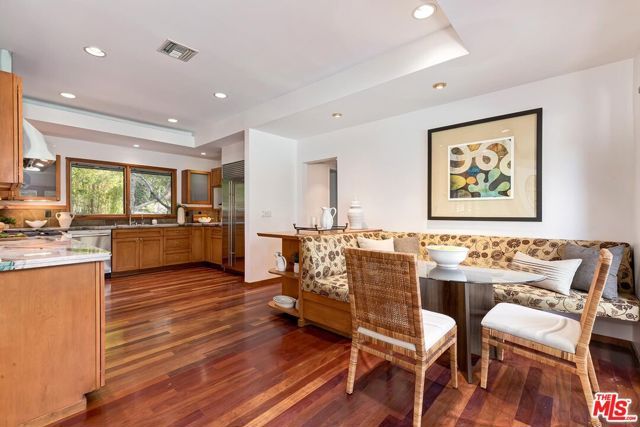 4463 Bergamo Drive, Encino (los Angeles), CA 91436