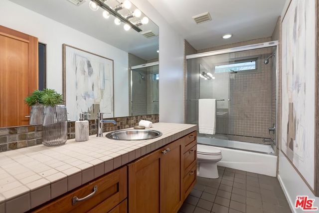 4463 Bergamo Drive, Encino (los Angeles), CA 91436