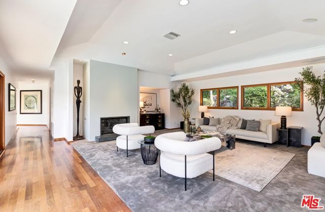 4463 Bergamo Drive, Encino (los Angeles), CA 91436