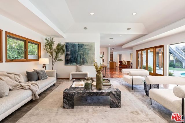 4463 Bergamo Drive, Encino (los Angeles), CA 91436