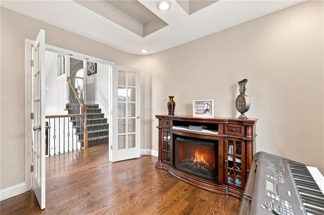 1208 NW Cedar Lane, Grain Valley, MO 64029