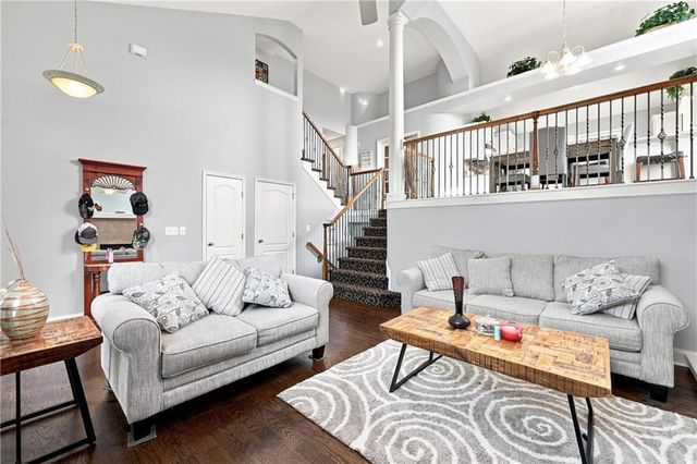 1208 NW Cedar Lane, Grain Valley, MO 64029