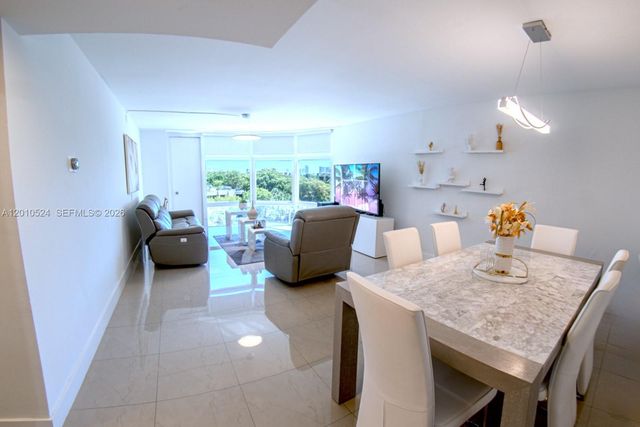 20100 W Country Club Drive 504, Aventura, FL 33180