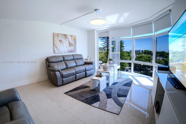 20100 W Country Club Drive 504, Aventura, FL 33180