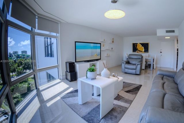 20100 W Country Club Drive 504, Aventura, FL 33180