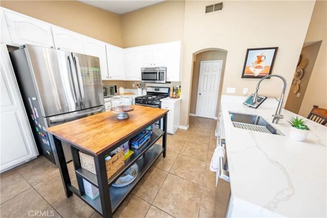 10451 Morning Ridge, Moreno Valley, CA 92557