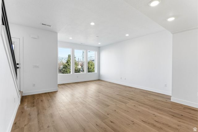 140 CHAMBORD CT, Sandy, UT 84070