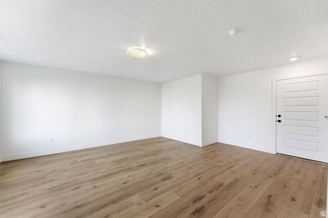 140 CHAMBORD CT, Sandy, UT 84070