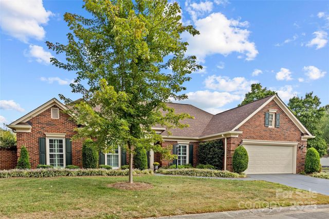 10428 Pullengreen Drive, Charlotte, NC 28277