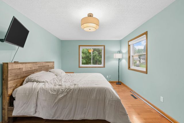 15720 Cicerone Path, Rosemount, MN 55068