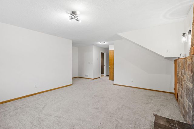 15720 Cicerone Path, Rosemount, MN 55068