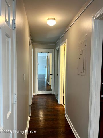 2845 Hikes Ln 206, Louisville, KY 40218