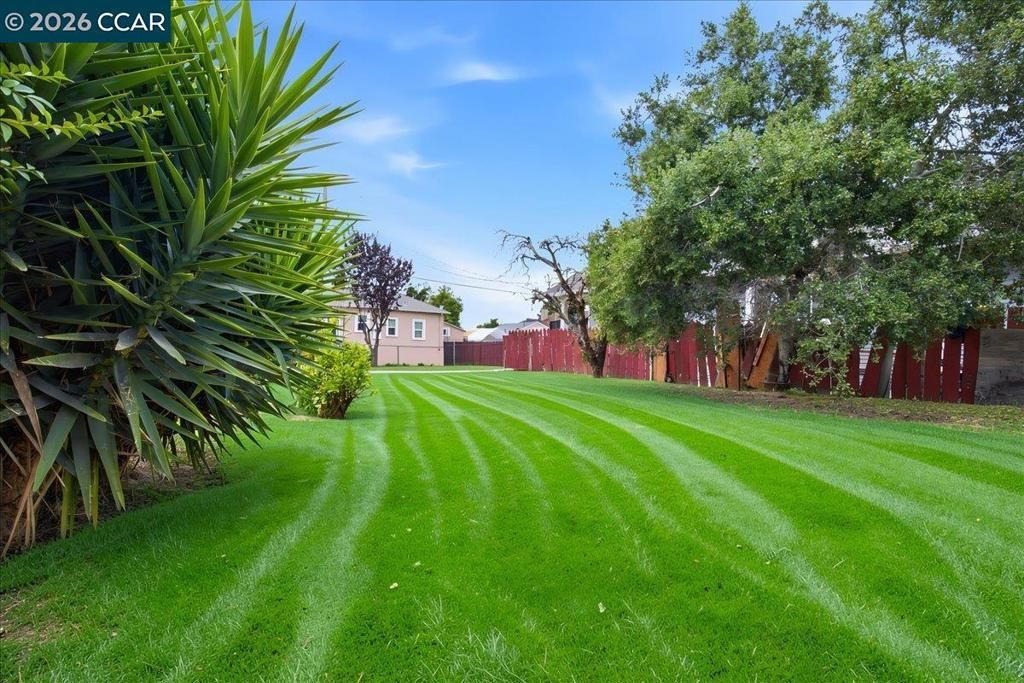 Image 18 of property listing at 1605 57Th Ave, Oakland, CA 94621