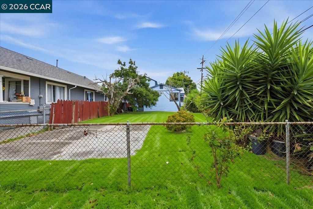 Image 20 of property listing at 1605 57Th Ave, Oakland, CA 94621