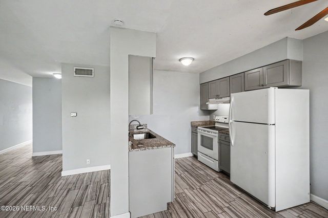 22 COMARES Avenue 1C, St. Augustine, FL 32080