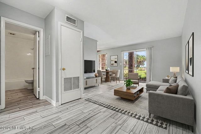 22 COMARES Avenue 1C, St. Augustine, FL 32080