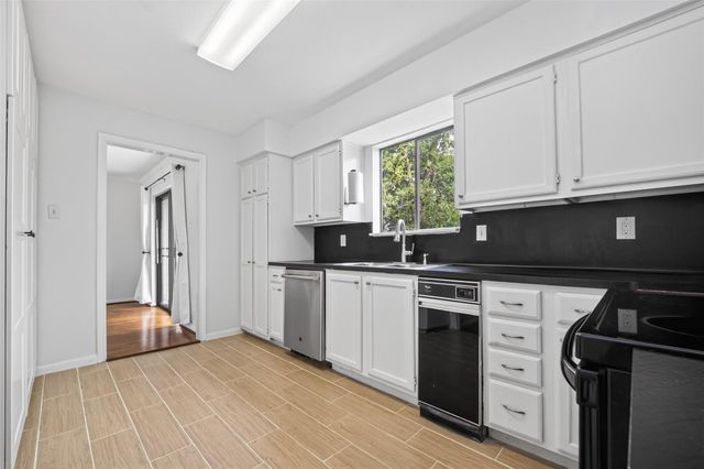 2664 Bering Drive 2664, Houston, TX 77057