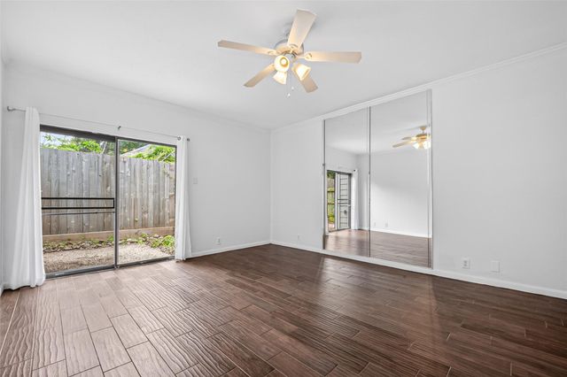 2664 Bering Drive 2664, Houston, TX 77057