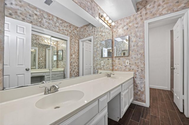 2664 Bering Drive 2664, Houston, TX 77057