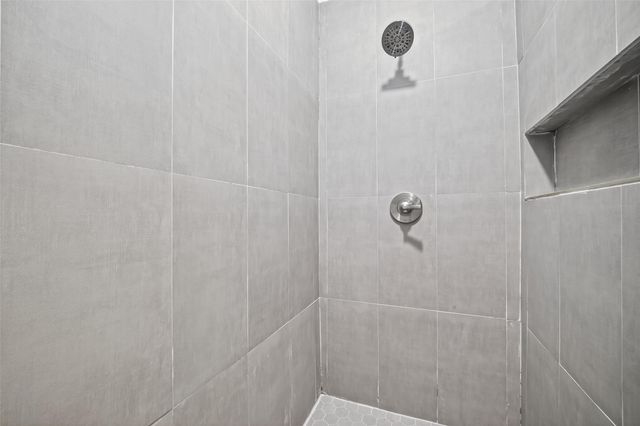 2664 Bering Drive 2664, Houston, TX 77057