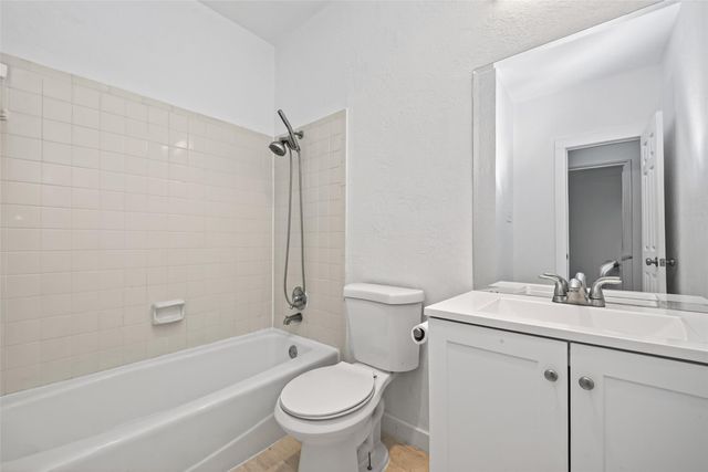 2664 Bering Drive 2664, Houston, TX 77057