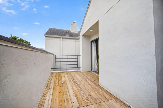 2664 Bering Drive 2664, Houston, TX 77057