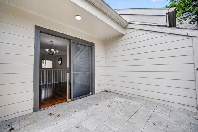 2664 Bering Drive 2664, Houston, TX 77057