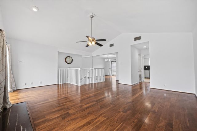 2664 Bering Drive 2664, Houston, TX 77057